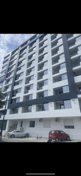 Studio în Building Ștefan lake 2 lângă hanul cu pește,parcare cu bariera free